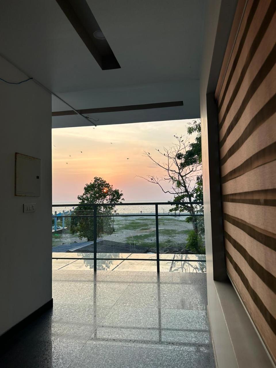 Caspian Beach Resort Alappuzha 외부 사진