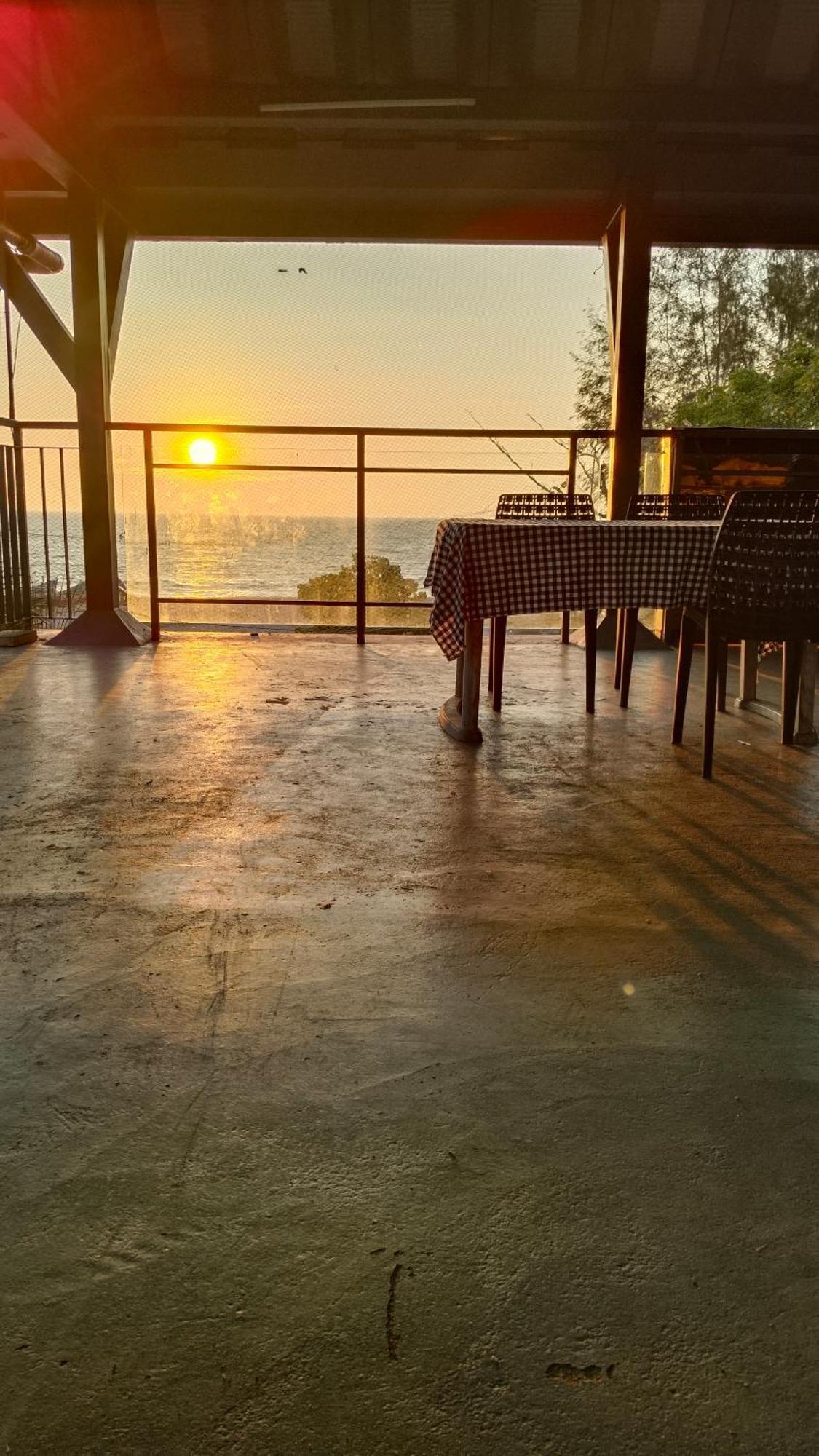 Caspian Beach Resort Alappuzha 외부 사진